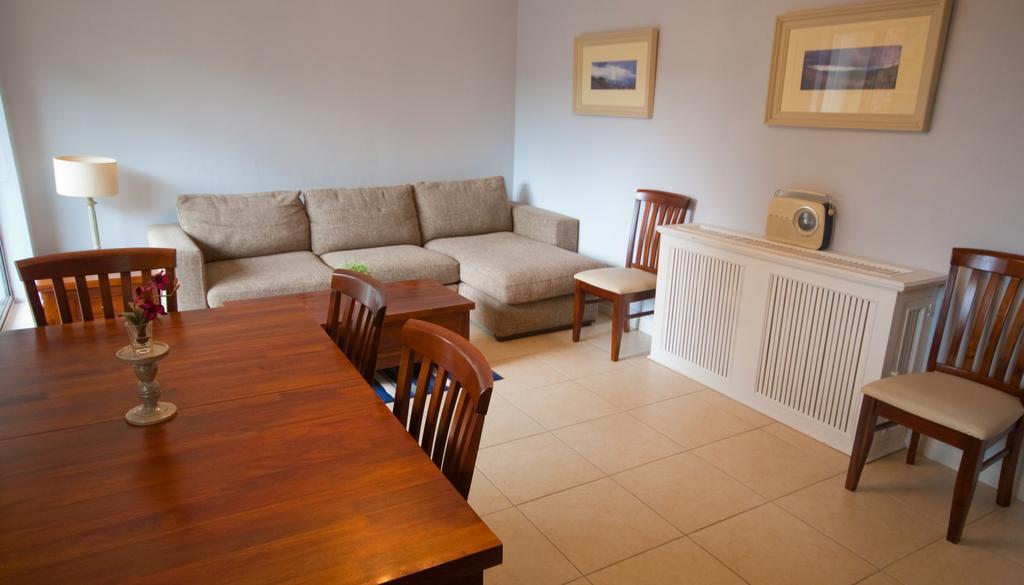 Beresford House Ifsc Apartment